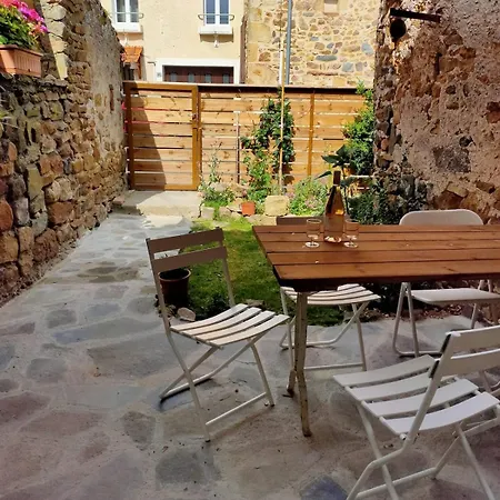 Maison 2 Chambres, Pleine De Charme Semesterbostad